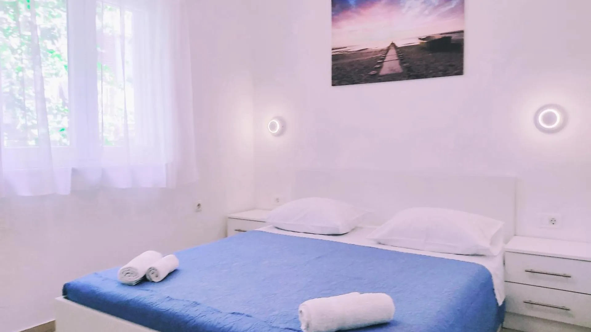 Apartments Nina Maslenica